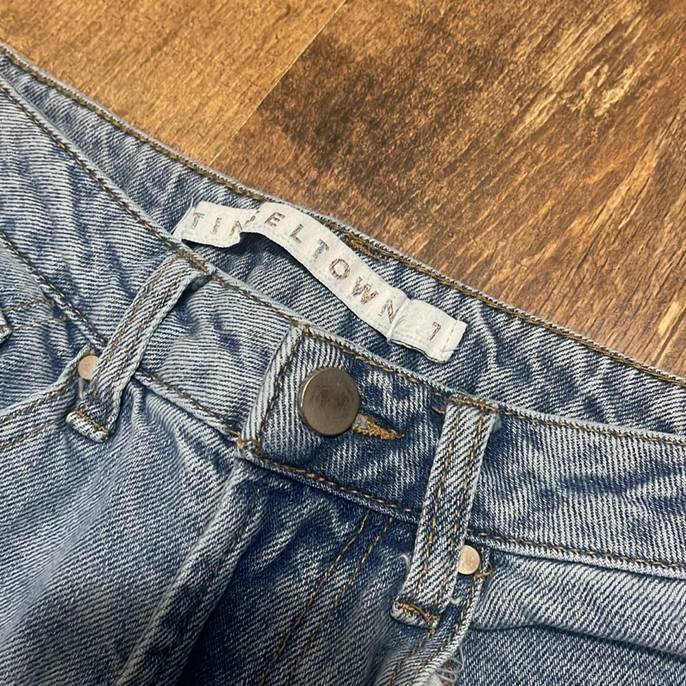 TINSELTOWN High Rise Ripped Straight Leg  Mom Jeans - Picture 4 of 5